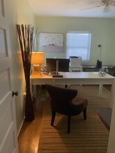 329 57th Ave S in St. Petersburg, FL - Foto de edificio - Building Photo