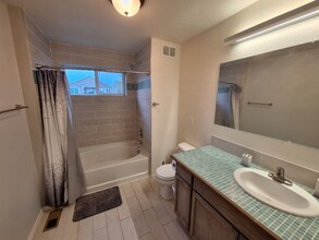 2507 Lynnhaven Ln in Fort Collins, CO - Building Photo - Building Photo