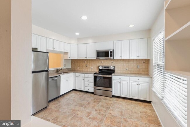 property at 23 Roger Valley Ct