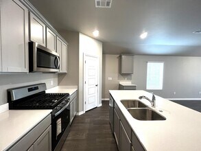 2717 Dennis Drive in Oklahoma City, OK - Building Photo - Building Photo