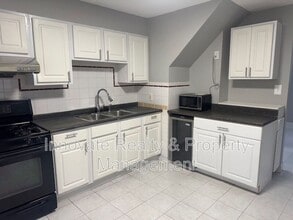 2819 Comly Rd in Philadelphia, PA - Building Photo - Building Photo