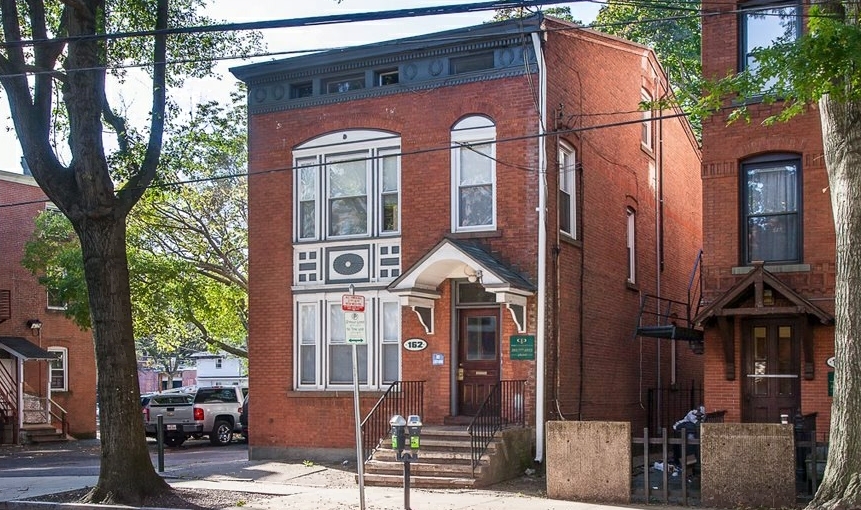 162 Park Street in New Haven, CT - Foto de edificio