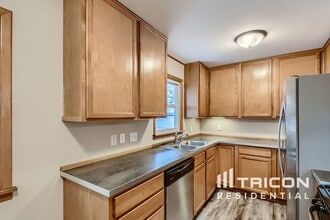 7025 Drew Ave N in Minneapolis, MN - Building Photo - Building Photo