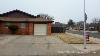 7807 Avenue X in Lubbock, TX - Building Photo