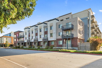 Station Park Green in San Mateo, CA - Building Photo - Building Photo