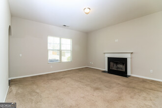 808 Stable View Loop in Dallas, GA - Building Photo - Building Photo