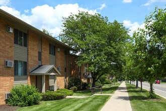 Wyndham Hill Apartments in Ann Arbor, MI - Foto de edificio - Building Photo