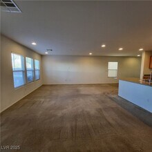 9282 Keystone Ridge Ave in Las Vegas, NV - Building Photo - Building Photo