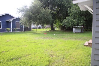 10801 Invierno St in Houston, TX - Building Photo - Building Photo