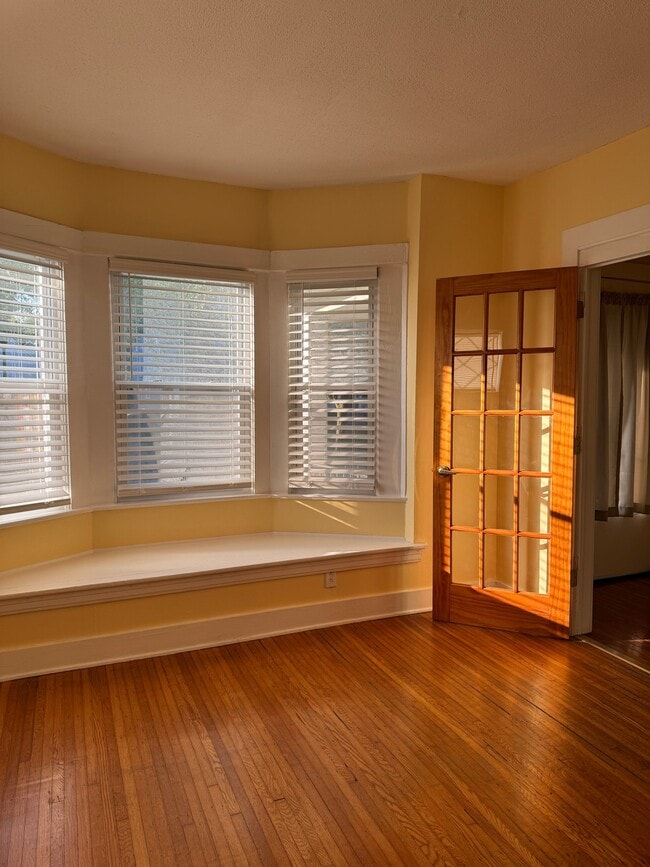 85 Spruce Ave, Unit 2