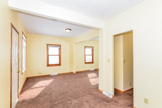 3613 E 42nd St in Minneapolis, MN - Building Photo - Building Photo