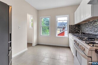 247 Duane St in Orange, NJ - Building Photo - Building Photo