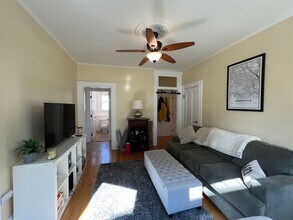 176 Elm St in Cambridge, MA - Building Photo - Building Photo