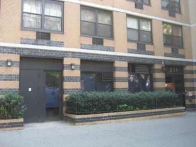 235-237 E 14th St in New York, NY - Building Photo - Building Photo