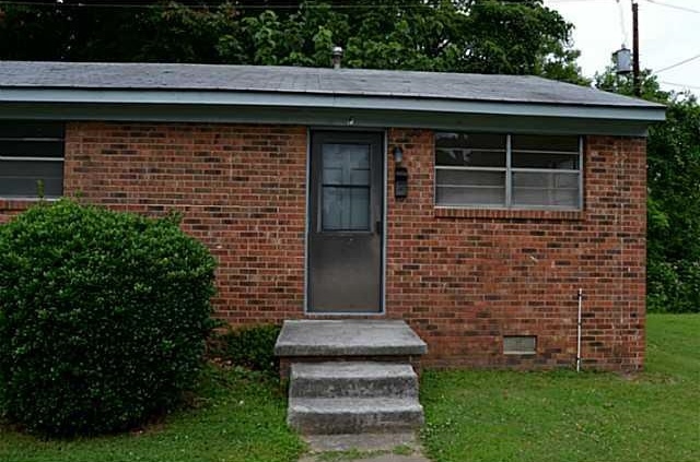 Garden Oaks in High Point, NC - Building Photo