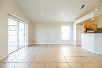 3833 Stonefield Dr in Orlando, FL - Building Photo - Building Photo