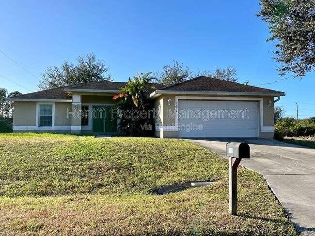 2901 4th St SW in Lehigh Acres, FL - Building Photo - Building Photo