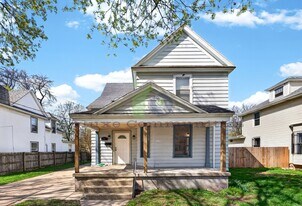 851 Worden St SE in Grand Rapids, MI - Building Photo