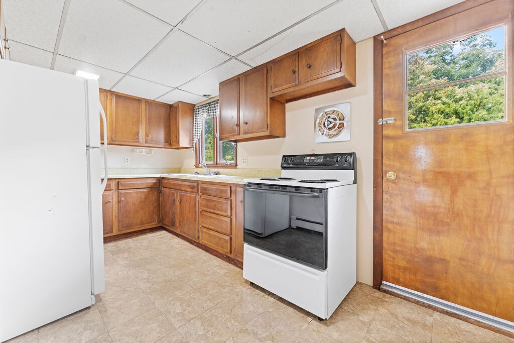 1126 Elmwood Ave in Oshkosh, WI - Foto de edificio