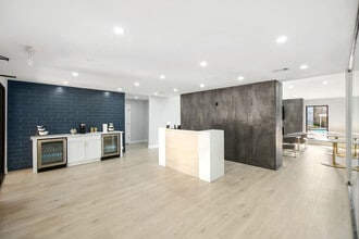 Highland Ridge in San Antonio, TX - Foto de edificio - Building Photo