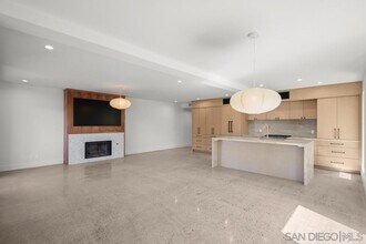 857 F Ave in Coronado, CA - Building Photo - Building Photo