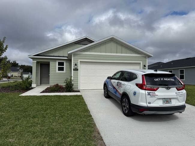 property at 3081 NE 38th St