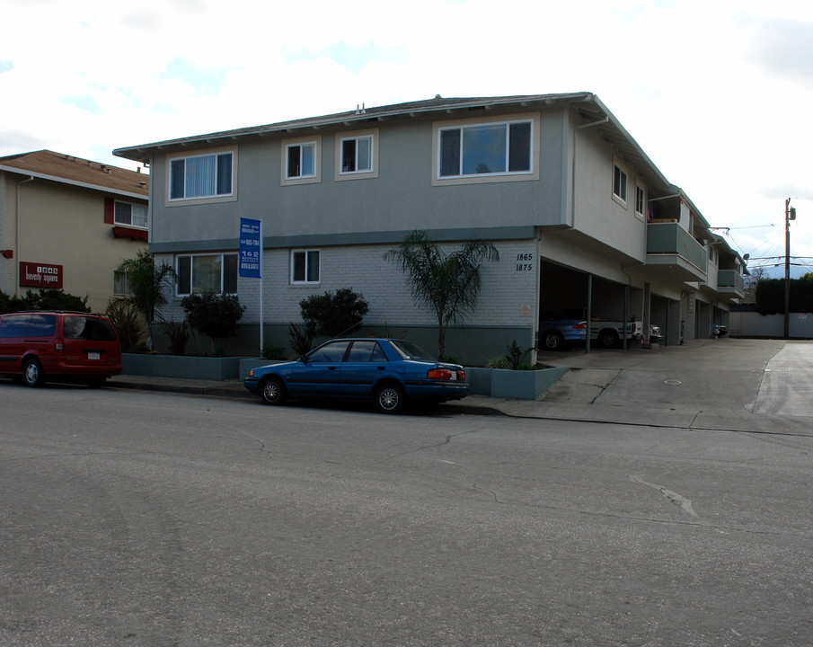 1865-1875 Ednamary Way in Mountain View, CA - Building Photo