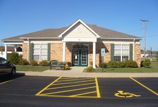 Kingsbury Campus in Greenville, IL - Building Photo - Building Photo