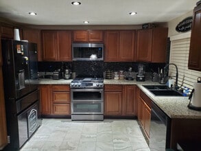 22956 Scribner Dr in Moreno Valley, CA - Foto de edificio - Building Photo