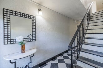 2249 Bonar St in Berkeley, CA - Foto de edificio - Lobby