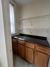520 Cambridge St, Unit 3A in Cambridge, MA - Foto de edificio - Building Photo
