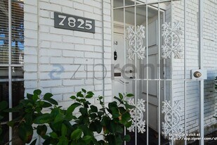 7825 Rue St Cyr St in Houston, TX - Building Photo