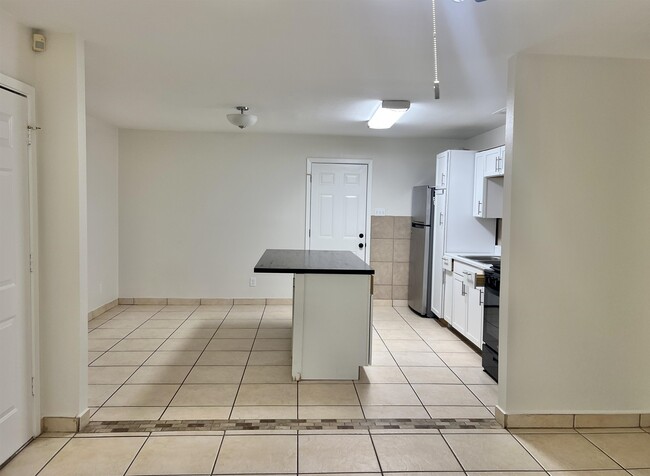 1515 Quail Creek Rd in Laredo, TX - Building Photo - Building Photo