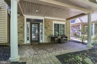 101 High Pointe Dr in Hummelstown, PA - Building Photo - Building Photo