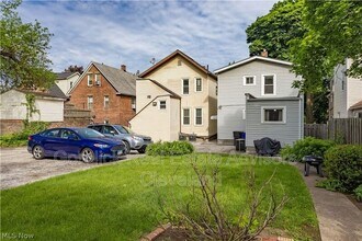 2155 Murray Hill Rd in Cleveland, OH - Building Photo - Building Photo