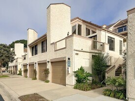 407 Shoreview Dr in Port Hueneme, CA - Building Photo