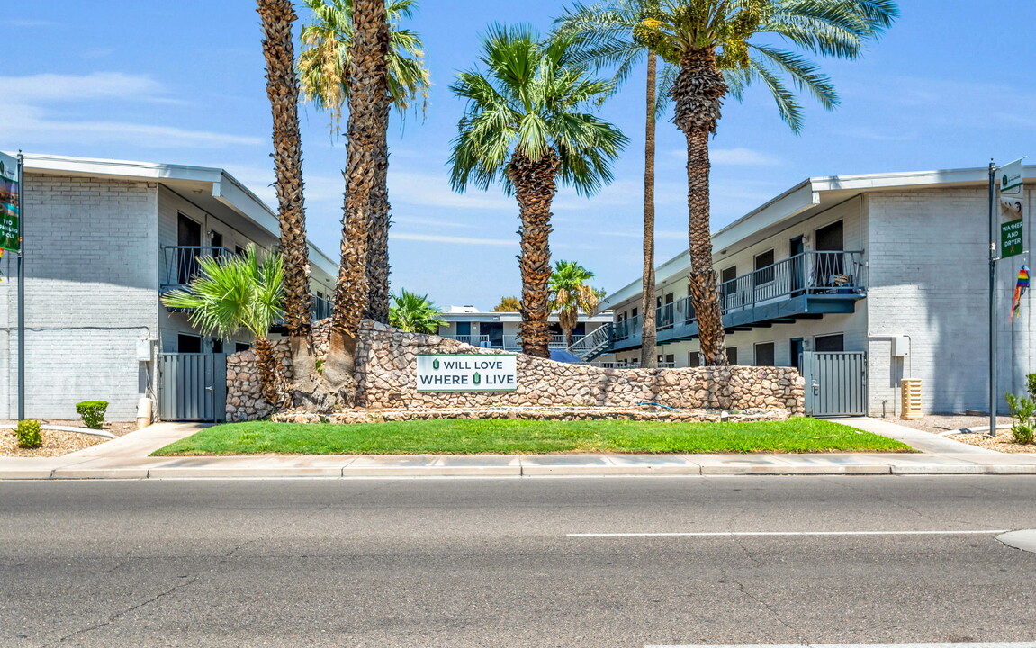 Large 2 bedroom units central Phoenix in Phoenix, AZ - Foto de edificio