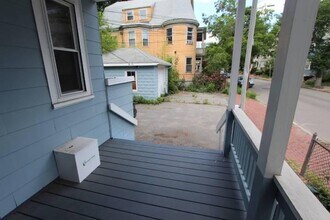 1537 Cambridge St in Cambridge, MA - Building Photo - Building Photo