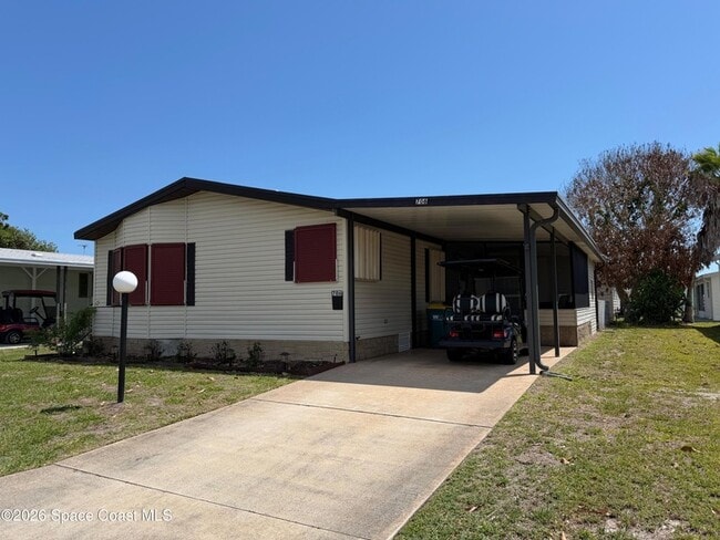 property at 706 Hyacinth Cir