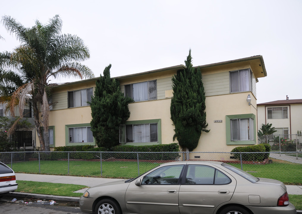 4033 Palmwood in Los Angeles, CA - Foto de edificio