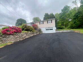 59 Turnor Ave in Watertown, CT - Building Photo - Building Photo