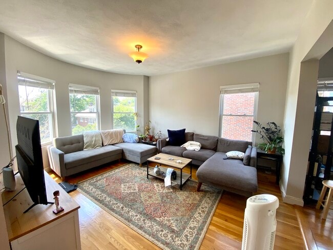 property at 1433 Cambridge St