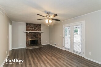 2515 Cottonwood Dr in Marietta, GA - Building Photo - Building Photo