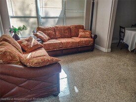 10512 US-98 in Sebring, FL - Building Photo