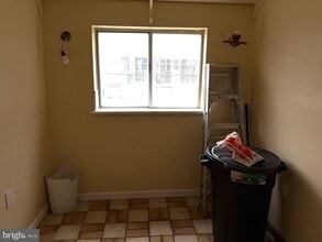 2553 Carroll St in Philadelphia, PA - Building Photo - Building Photo