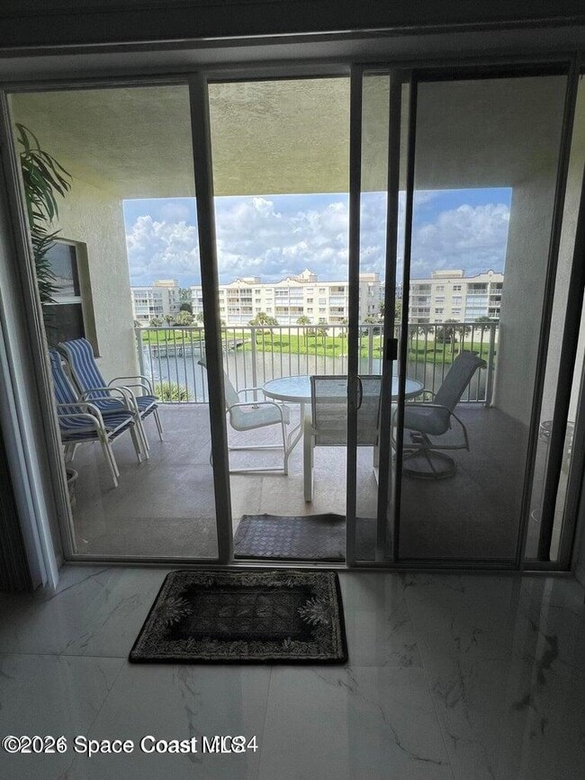 8871 Lake Dr in Cape Canaveral, FL - Building Photo - Building Photo