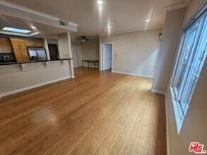 1128 S Serrano Ave in Los Angeles, CA - Building Photo - Building Photo