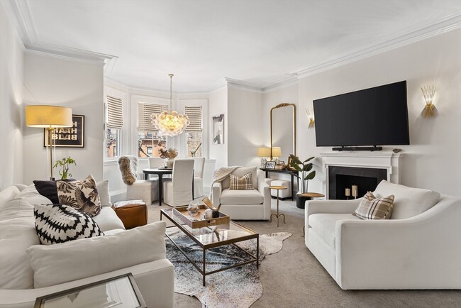 property at 174 Marlborough St