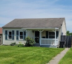 2320 White Oak Ave in Fort Wayne, IN - Building Photo