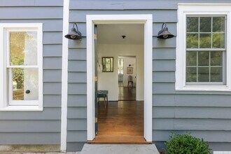 85 Roundtop Rd in Germantown, NY - Building Photo - Building Photo